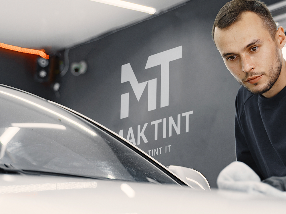 MAK Tint